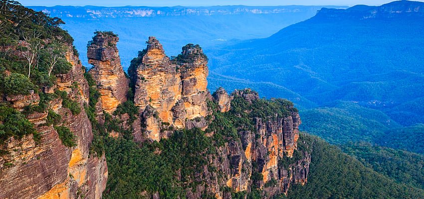 Senderismo Romántico: 5 rutas para descubrir el amor - Calzado Hiking Senderismo Romántico - Montaña Azul, Australia
